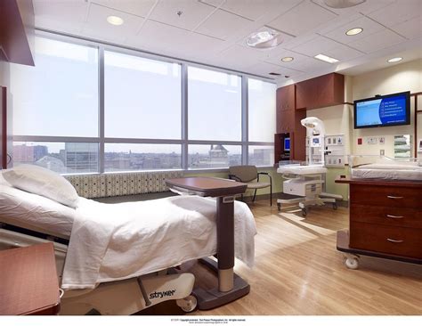 Family Childbirth & Children's Center .